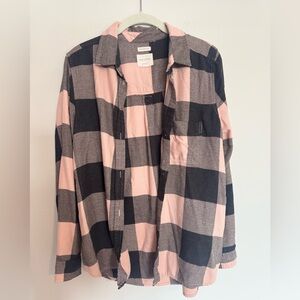 American Eagle Pink Black Buffalo Plaid Flannel Shirt Size Medium